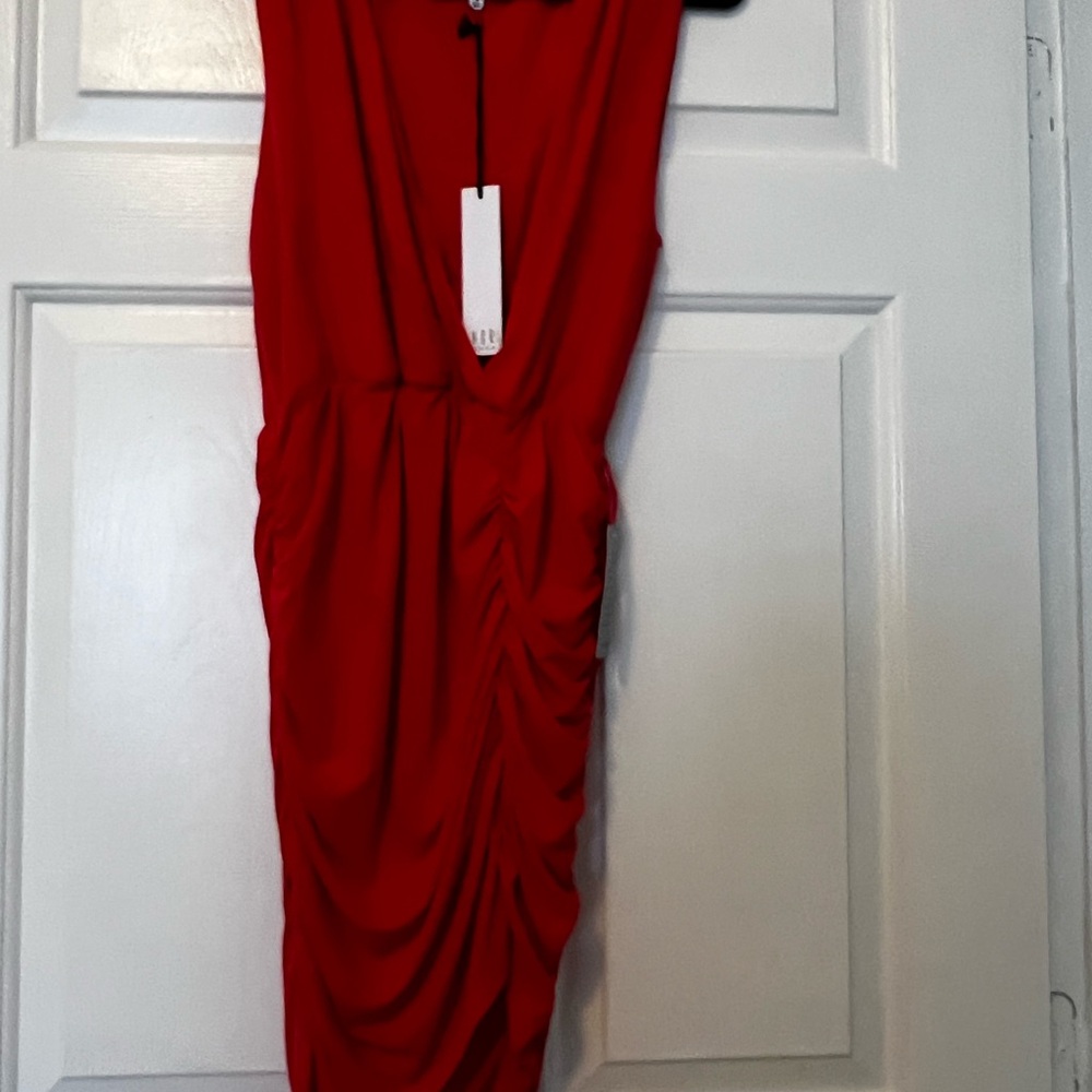 Red Sleeveless Plunge Sheath Cocktail Dress